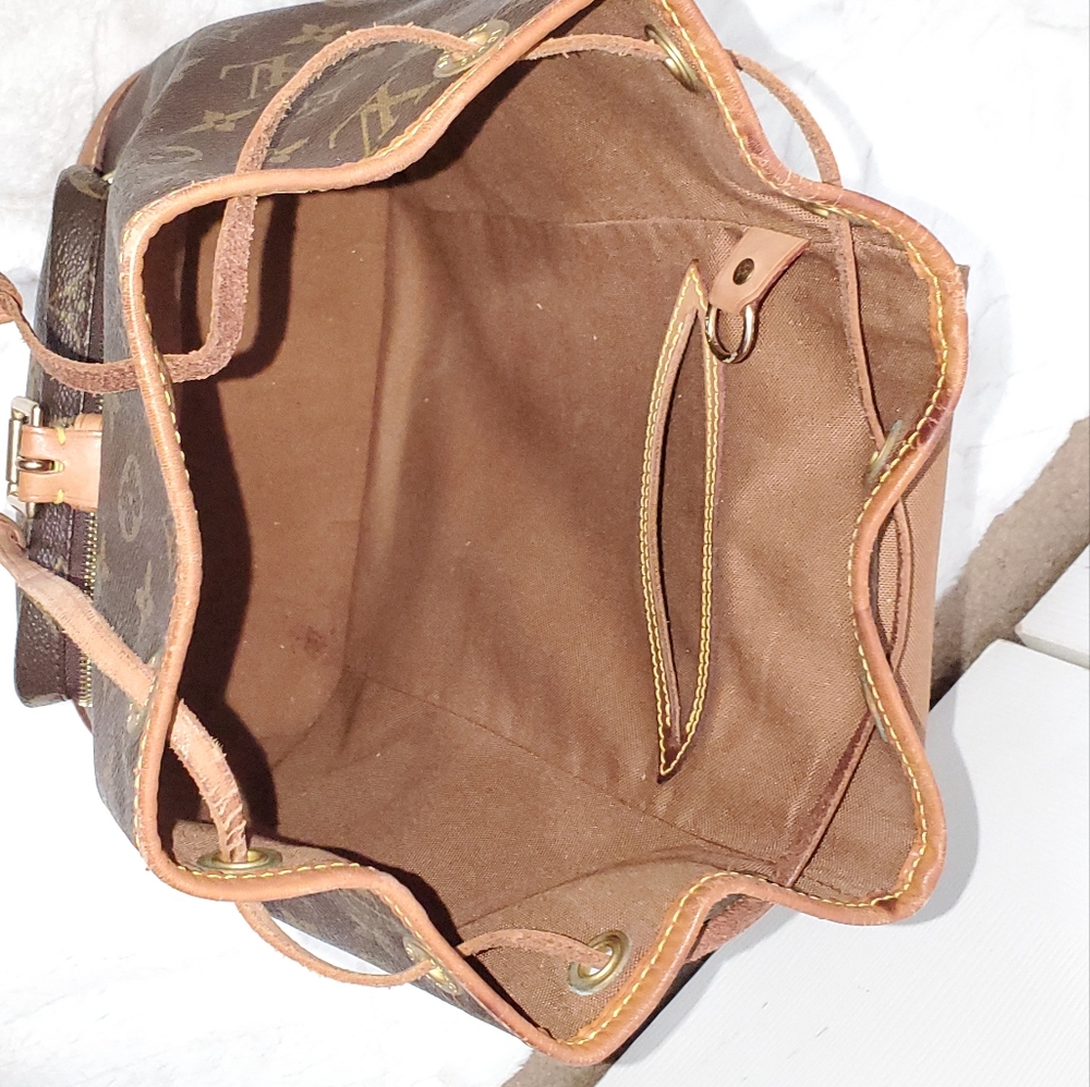 LOUIS VUITTON MONTROURIS BACKPACK - Picture 9 of 10